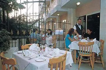 Hotel Bernard Saint Julian's